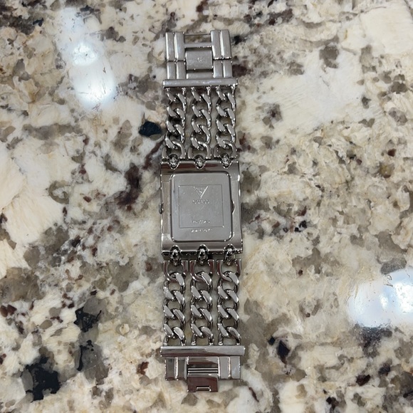 GUESS Watch⌚️ - Picture 7 of 9